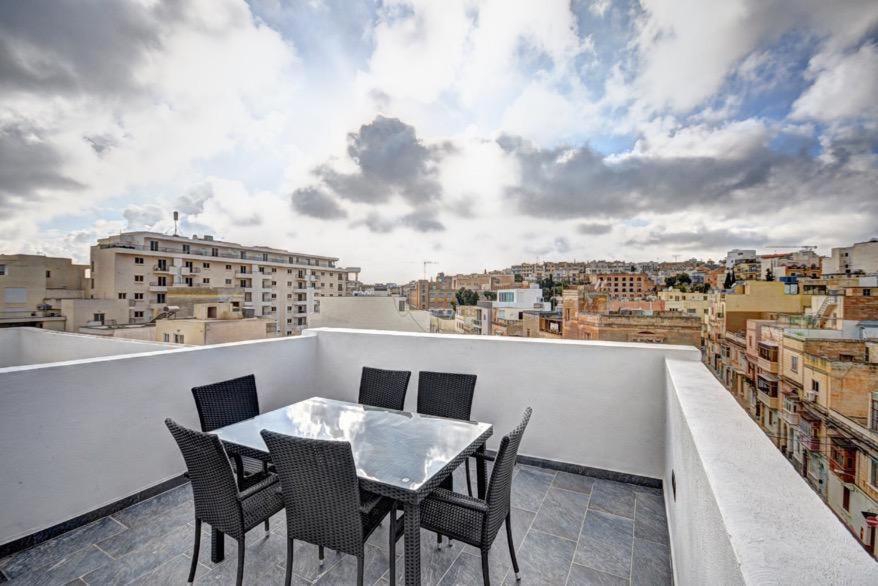 Appartamento Modern Penthouse Close To The Sea Gzira Esterno foto