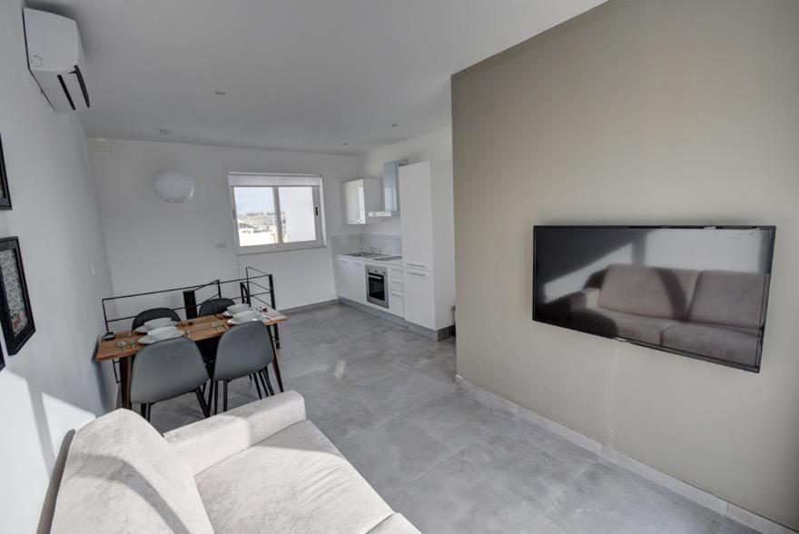 Appartamento Modern Penthouse Close To The Sea Gzira Esterno foto